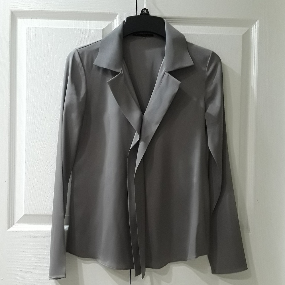 Elie Tahari Silk gray career collar blouse Size XS